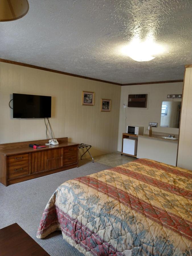 Budget Host 4U Motel Боумен Экстерьер фото